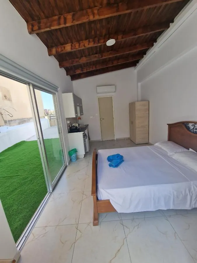 Town Center Garden Suite Larnaca