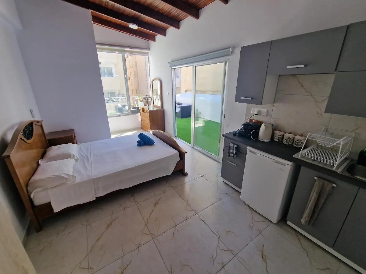 Town Center Garden Suite Larnaca 0*,